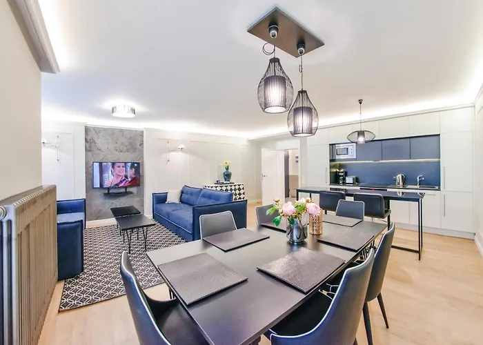 Centrum - Plaza, Sun & Snow Apartment *